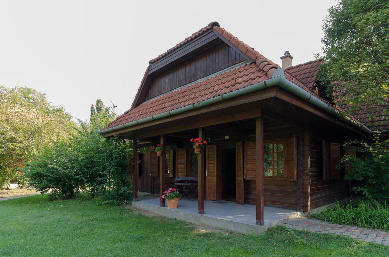 Sipito Pihenopark Hotel Pilis Esterno foto